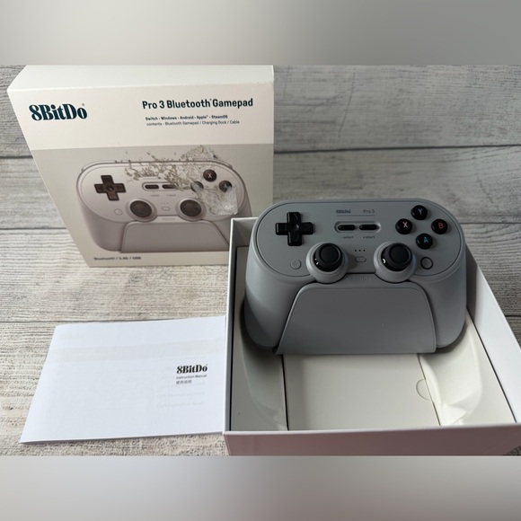 8BitDo Pro 3 Bluetooth Controller Switch/Switch 2 - Picture 2 of 3